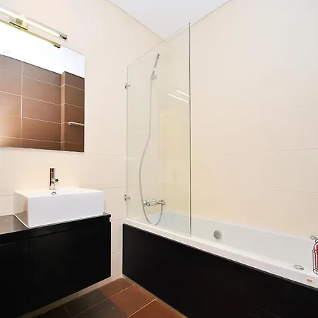 Townhouse In Pateo Near Albufeira Beaches *