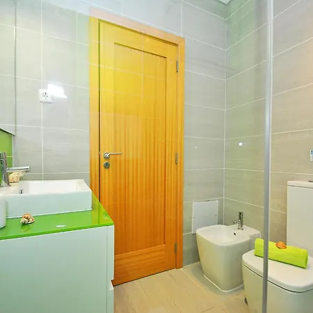 Townhouse With Swimming Pool Holiday home