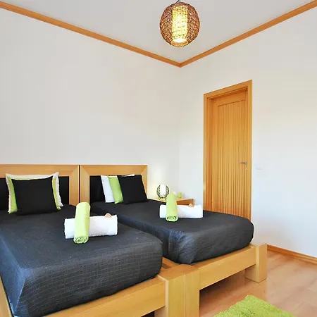Townhouse With Swimming Pool Holiday home Albufeira