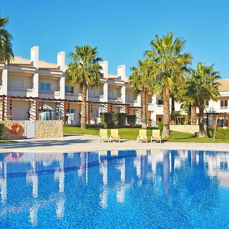 Townhouse With Swimming Pool Albufeira