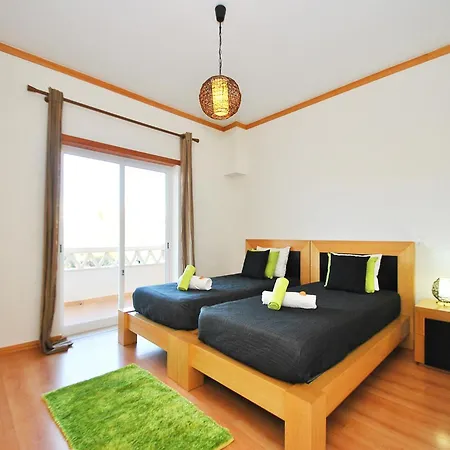 Hébergement de vacances Townhouse In Pateo Near Albufeira Beaches Albufeira